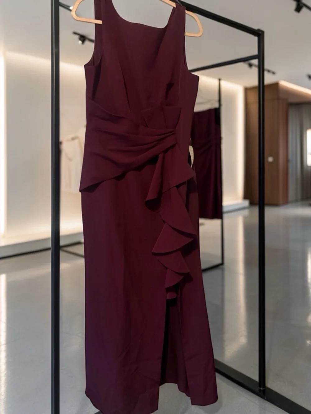 Eliza J Plum Ruffle-Gown - Picture 3 of 3